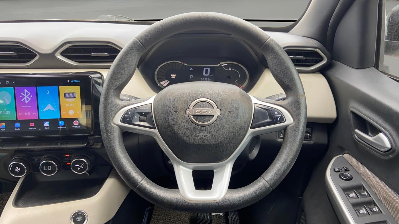 2022 Nissan MAGNITE XV PREMIUM TURBO CVT, Petrol, Automatic, 52,737 km, Steering Wheel Close Up
