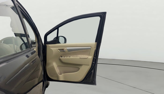 2015 Maruti Ertiga VDI, Diesel, Manual, 96,863 km, RHS Front Door