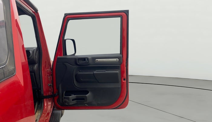 2021 Mahindra Thar LX  P 4WD AT CONVERTIBLE, Petrol, Automatic, 40,490 km, RHS Front Door