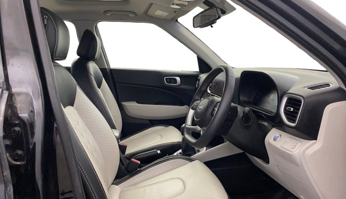 2022 Hyundai VENUE SX 1.2 PETROL, Petrol, Manual, 33,192 km, Right Side Front Door Cabin