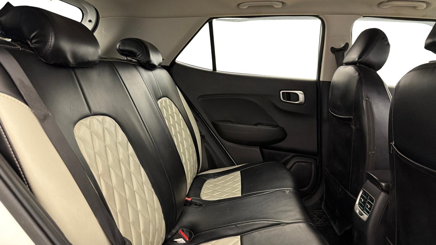 2021 Hyundai VENUE SX PLUS 1.0 TURBO DCT, Petrol, Automatic, 65,990 km, Right Side Rear Door Cabin