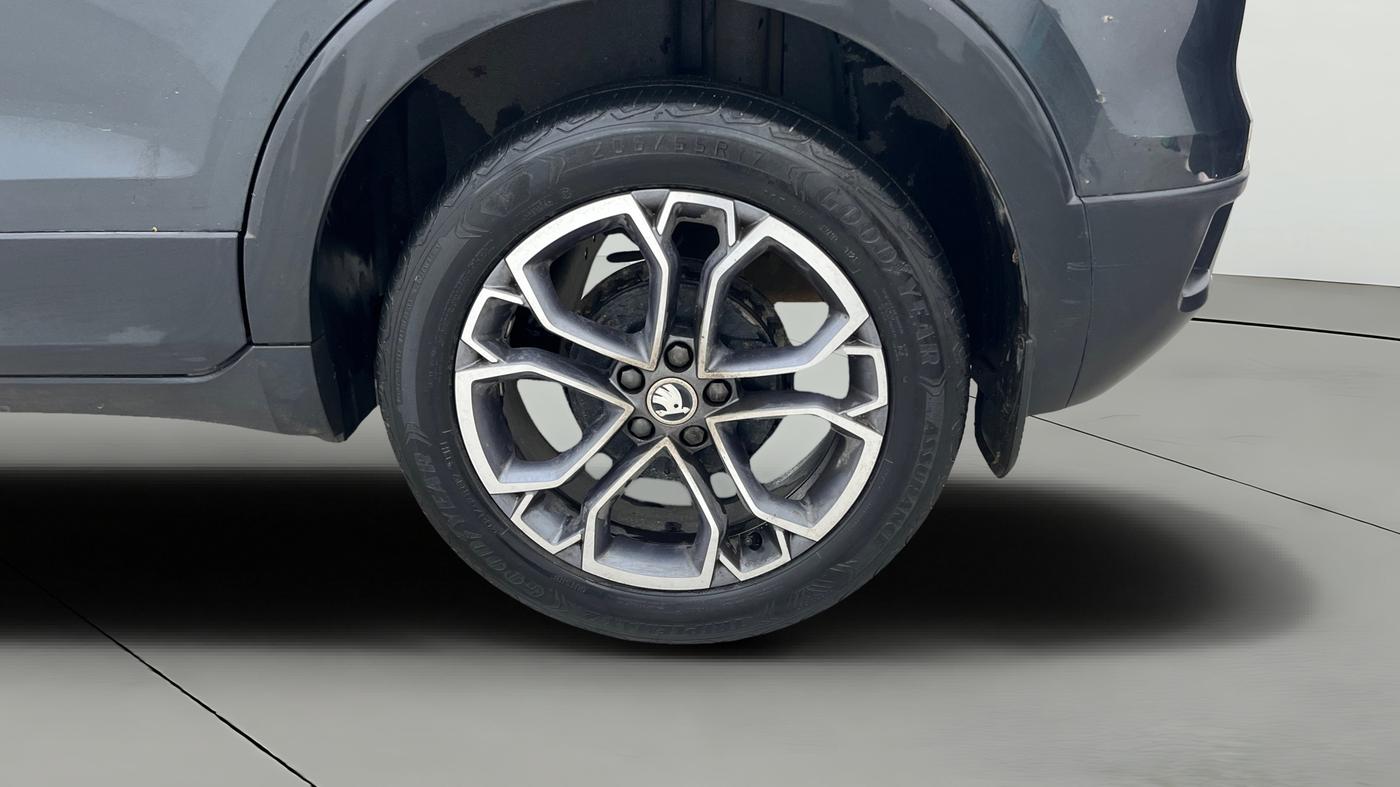 2021 Skoda KUSHAQ STYLE 1.0L TSI AT, Petrol, Automatic, 38,231 km, Left Rear Wheel
