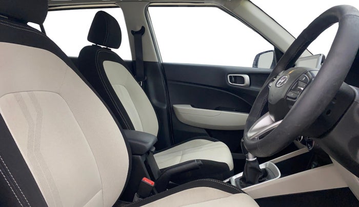 2023 Hyundai VENUE S PLUS 1.5 CRDI, Diesel, Manual, 29,143 km, Right Side Front Door Cabin