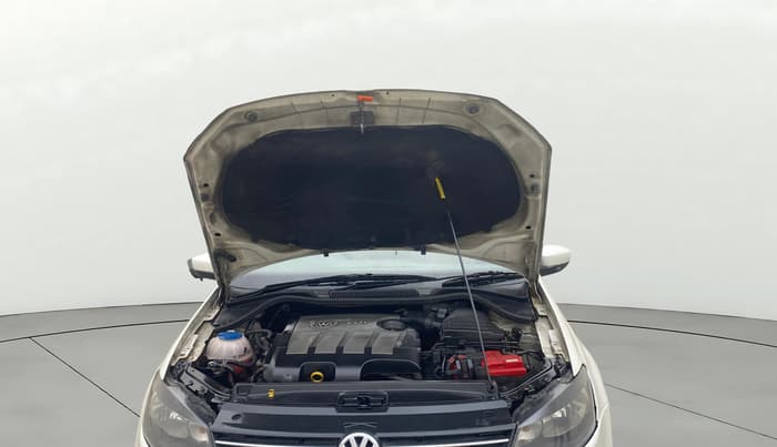 2014 Volkswagen Vento HIGHLINE DIESEL 1.6, Diesel, Manual, 1,05,013 km, Open Bonet