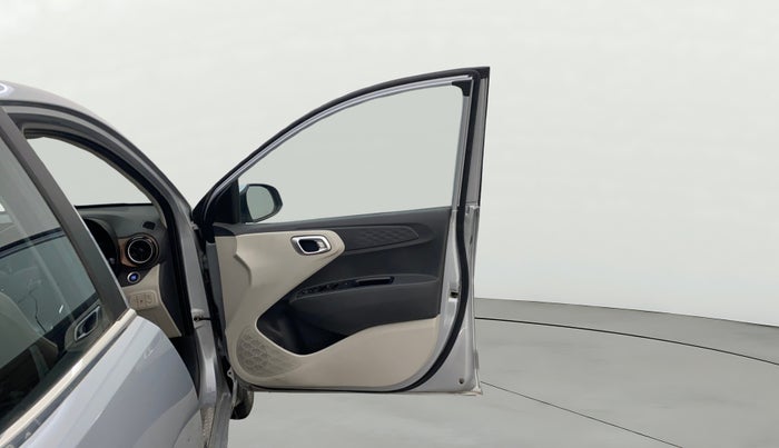 2023 Hyundai AURA SX PLUS 1.2 AMT, Petrol, Automatic, 18,474 km, RHS Front Door