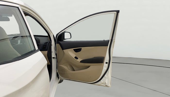 2014 Hyundai Eon ERA +, Petrol, Manual, 70,479 km, RHS Front Door