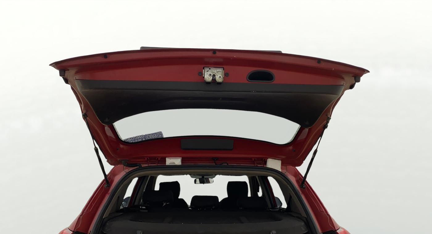2016 Hyundai Creta SX PLUS AT 1.6 PETROL, Petrol, Automatic, 1,01,829 km, Boot Door Open
