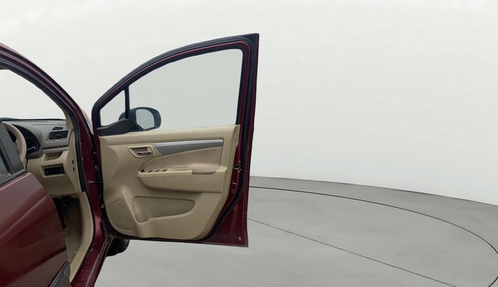 2013 Maruti Ertiga VDI, Diesel, Manual, 93,841 km, RHS Front Door