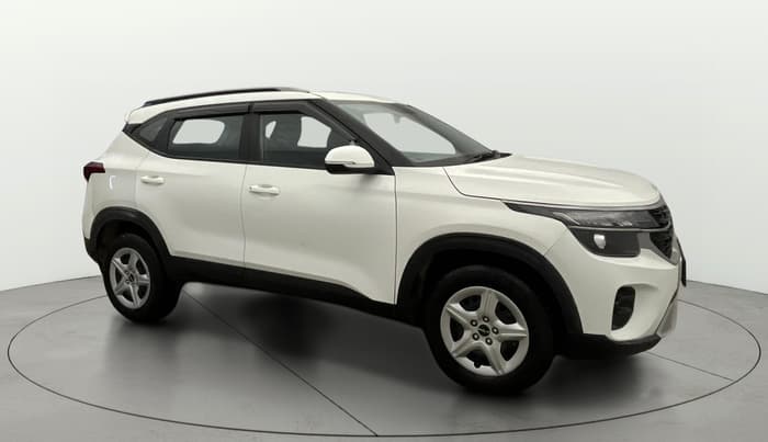 2024 KIA SELTOS  HTK 1.5 PETROL MT, Petrol, Manual, 26,613 km, Right Front Diagonal