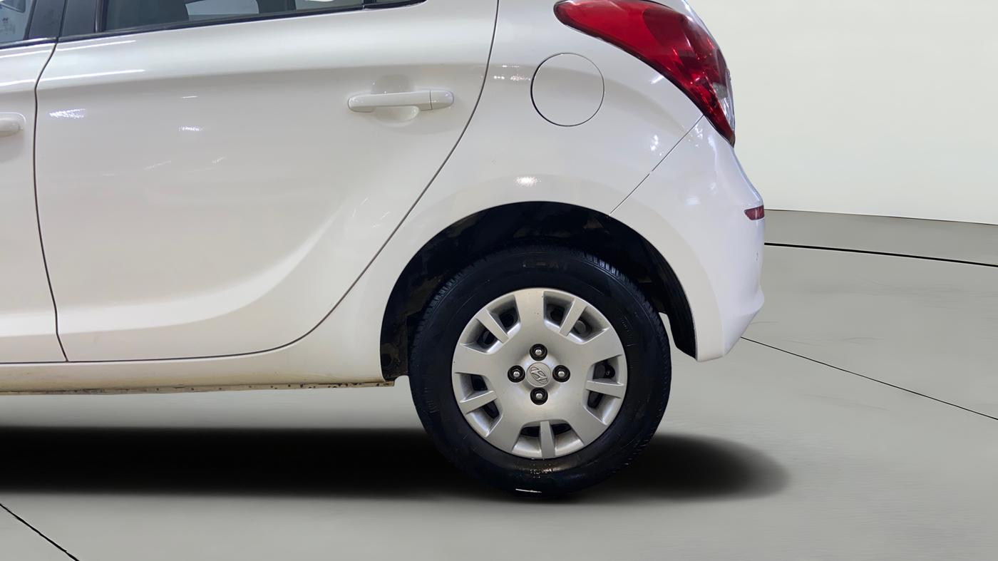 2014 Hyundai Elite i20 MAGNA 1.4 CRDI, Diesel, Manual, 92,927 km, Left Rear Wheel