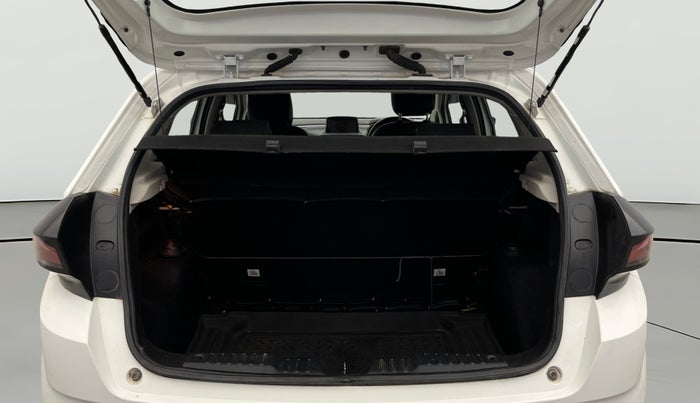 2022 Tata ALTROZ XZ PLUS PETROL, Petrol, Manual, 38,170 km, Boot Open Zoomed View