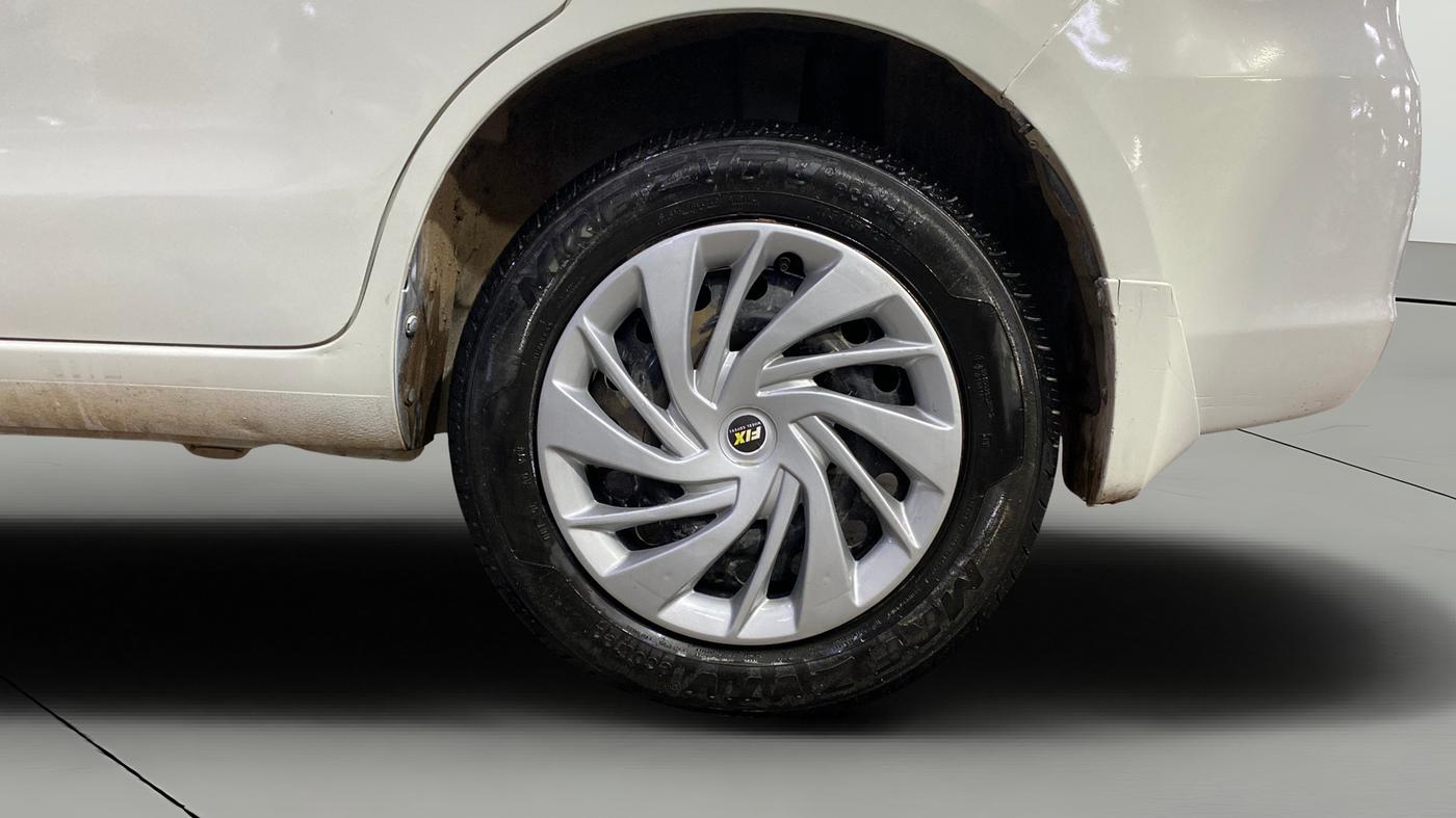 2013 Maruti Ertiga VXI, Petrol, Manual, 47,107 km, Left Rear Wheel