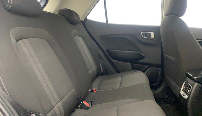 2019 Hyundai VENUE SX PLUS 1.0 TURBO DCT, Petrol, Automatic, 52,552 km, Right Side Rear Door Cabin