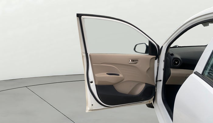 2019 Hyundai NEW SANTRO SPORTZ CNG, CNG, Manual, 95,569 km, LHS Front Door