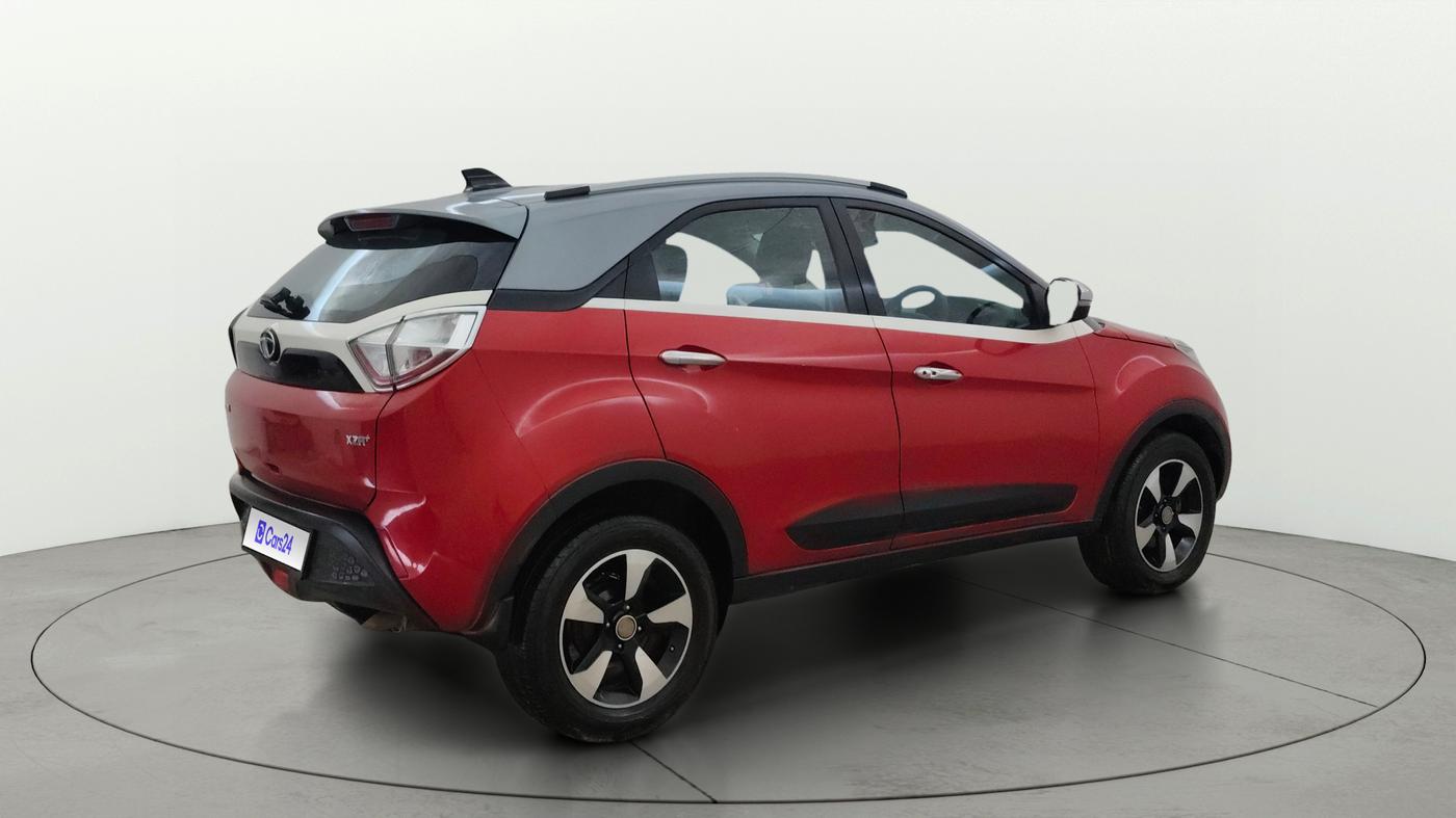 2018 Tata NEXON XZA PLUS DIESEL DUAL TONE, Diesel, Automatic, 64,069 km, Right Back Diagonal