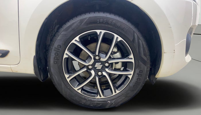 2023 Maruti Swift ZXI PLUS AMT DUAL TONE, Petrol, Automatic, 19,538 km, Right Front Wheel