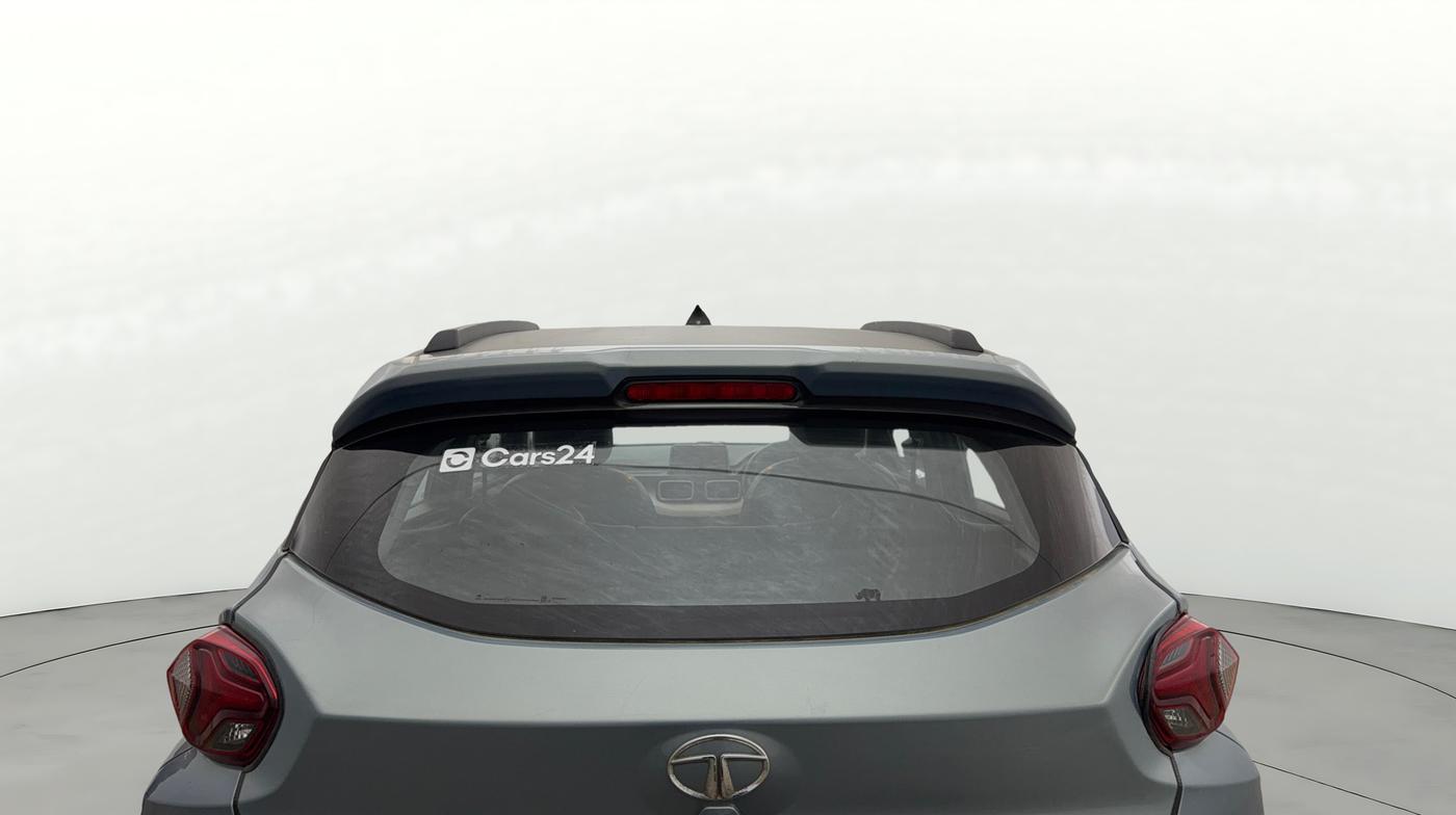 2022 Tata PUNCH ACCOMPLISHED MT, CNG, Manual, 95,049 km, Rear Windshield