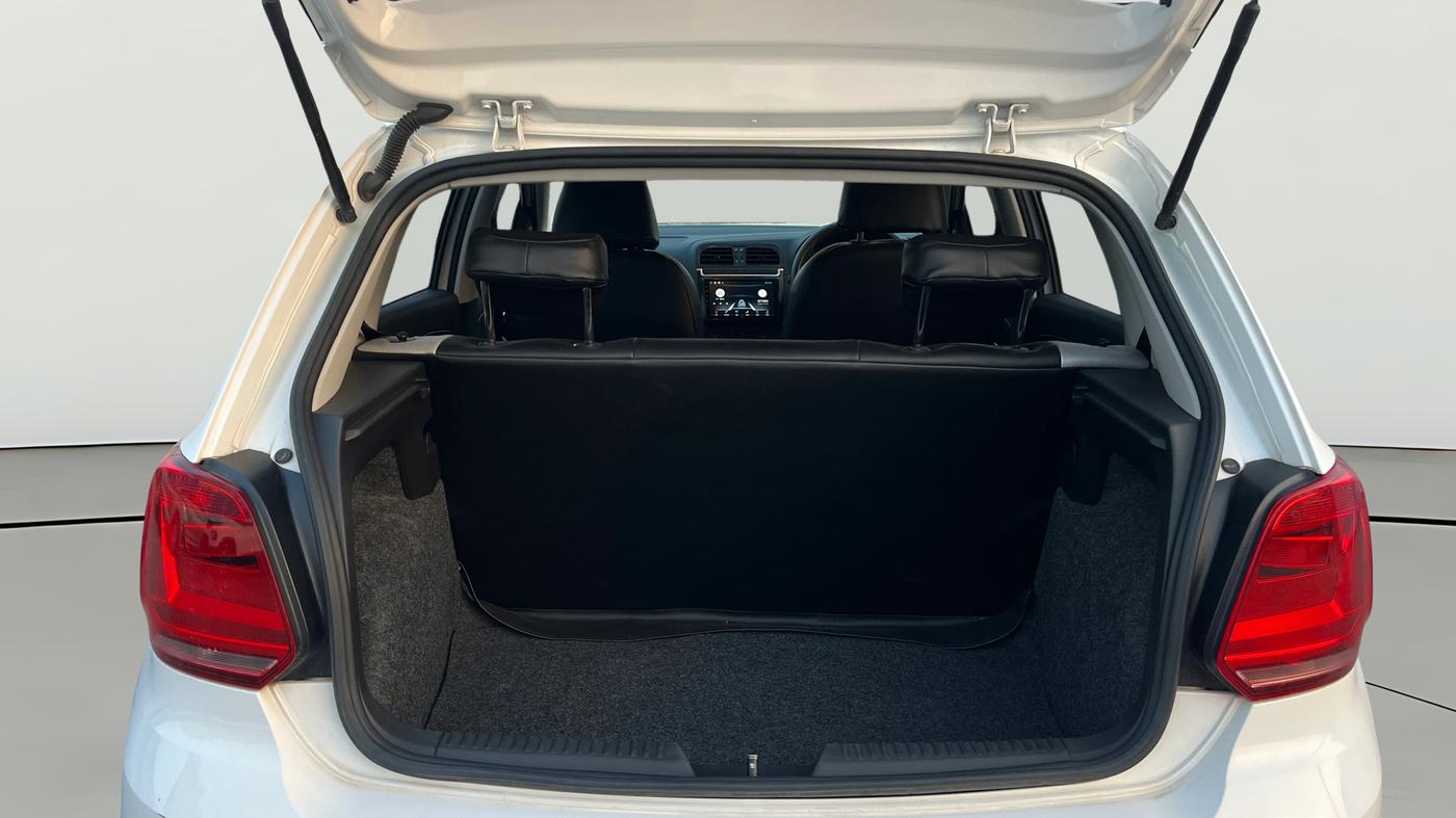 2021 Volkswagen Polo TRENDLINE 1.0L, Petrol, Manual, 32,123 km, Boot Open Zoomed View