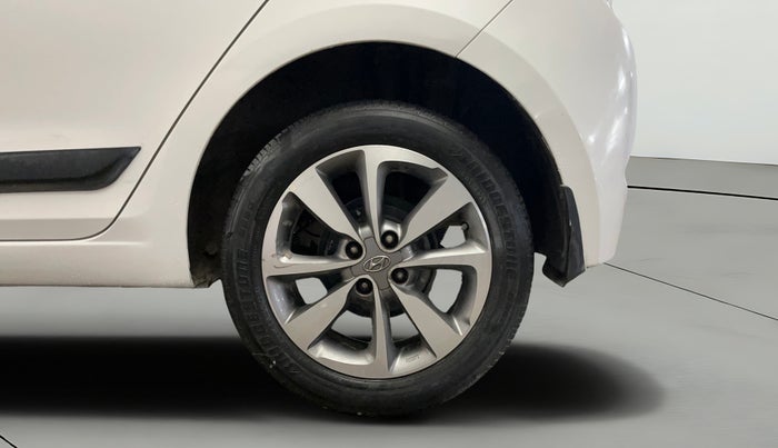 2017 Hyundai Elite i20 ASTA 1.2 DUAL TONE, Petrol, Manual, 53,717 km, Left Rear Wheel