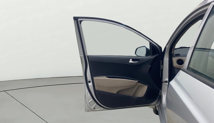 2016 Hyundai Grand i10 SPORTZ 1.2 KAPPA VTVT, Petrol, Manual, 49,219 km, LHS Front Door