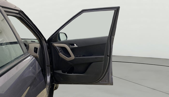 2016 Hyundai Creta SX PLUS 1.6 PETROL, Petrol, Manual, 95,983 km, RHS Front Door