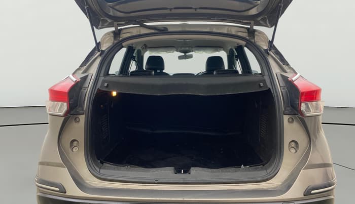 2019 Nissan Kicks XE DIESEL, Diesel, Manual, 1,18,342 km, Boot Open Zoomed View