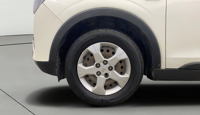 2019 Mahindra XUV300 W6 1.2 PETROL, Petrol, Manual, 41,558 km, Left Front Wheel