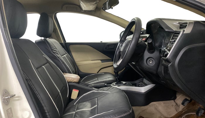 2015 Honda City 1.5L I-VTEC SV, Petrol, Manual, 1,19,821 km, Right Side Front Door Cabin