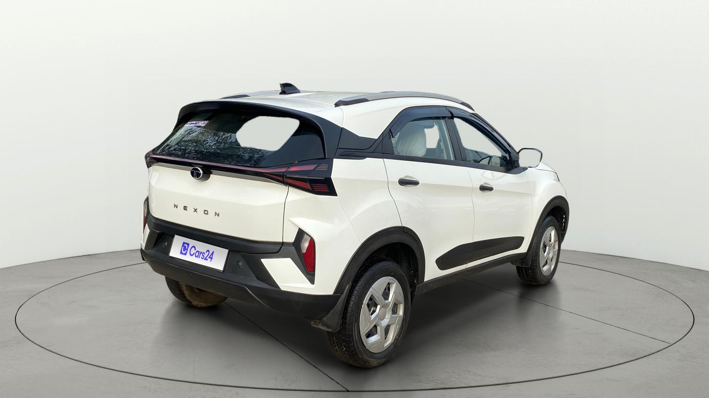 2024 Tata NEXON Pure 1.2 Petrol 6AMT, Petrol, Manual, 27,941 km, Right Back Diagonal