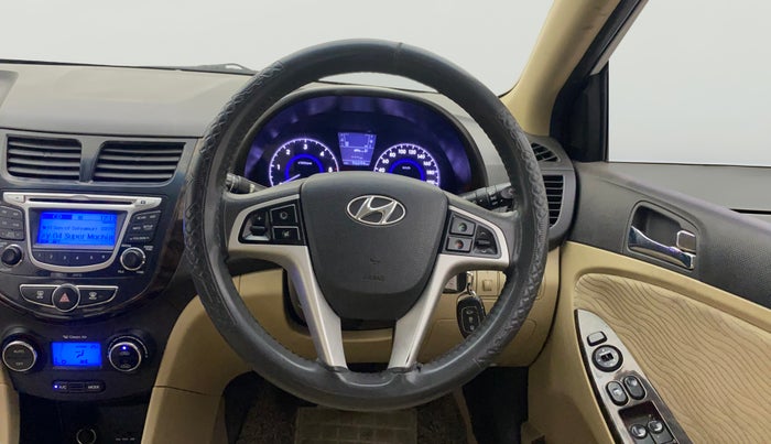 2013 Hyundai Verna FLUIDIC 1.6 CRDI SX, Diesel, Manual, 96,675 km, Steering Wheel Close Up