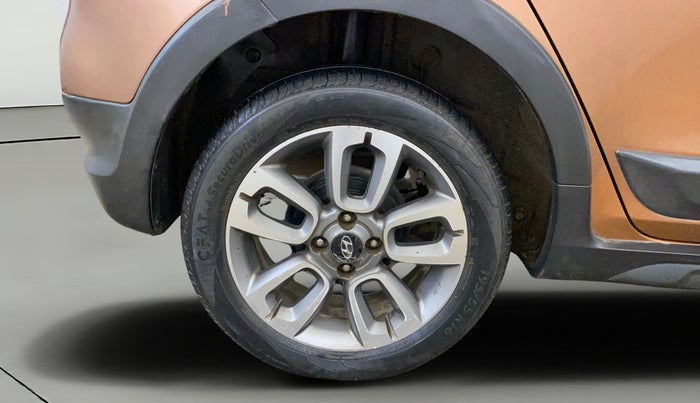 2015 Hyundai i20 Active 1.2 SX, Petrol, Manual, 99,915 km, Right Rear Wheel