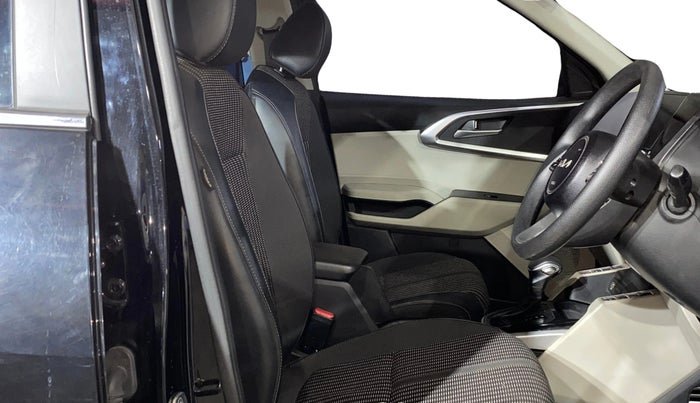 2023 KIA CARENS PRESTIGE PLUS 1.5 PETROL DCT 7 STR, Petrol, Automatic, 12,078 km, Right Side Front Door Cabin