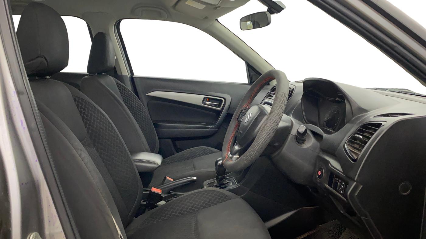 2018 Maruti Vitara Brezza ZDI PLUS AMT, Diesel, Automatic, 67,255 km, Right Side Front Door Cabin