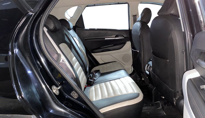 2022 KIA SONET HTX 1.5, Diesel, Manual, 71,337 km, Right Side Rear Door Cabin