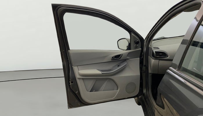 2022 Tata TIGOR XE PETROL, Petrol, Manual, 26,639 km, LHS Front Door