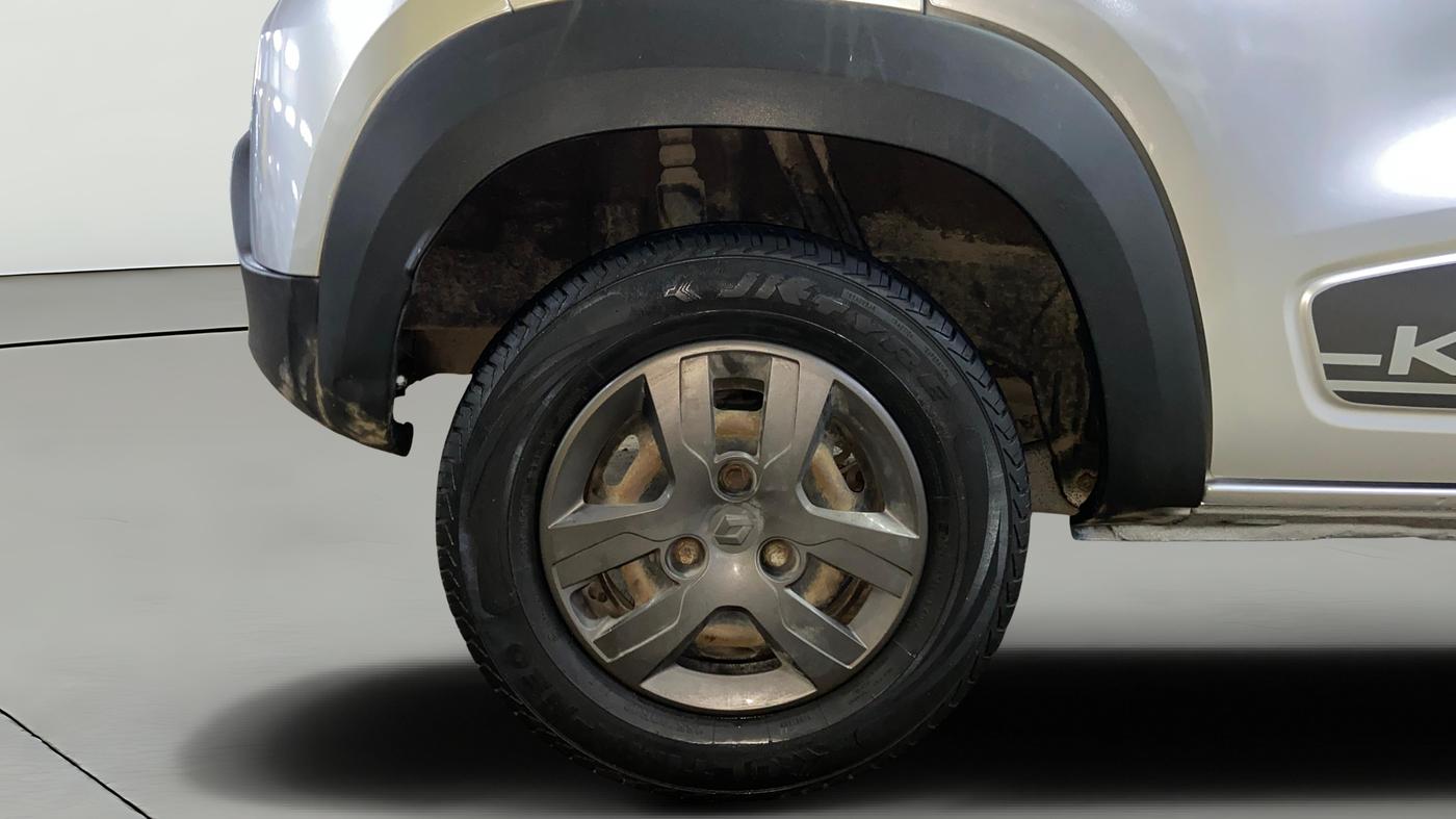2018 Renault Kwid RXT 1.0 AMT (O), Petrol, Automatic, 46,840 km, Right Rear Wheel