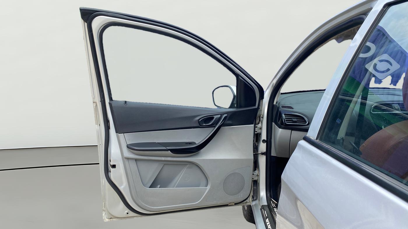 2020 Tata Tiago XT PETROL, Petrol, Manual, 86,530 km, LHS Front Door