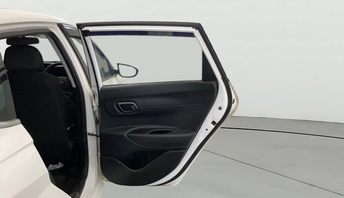 2023 Hyundai NEW I20 SPORTZ 1.2 MT, Petrol, Manual, 51,087 km, RHS Rear Door