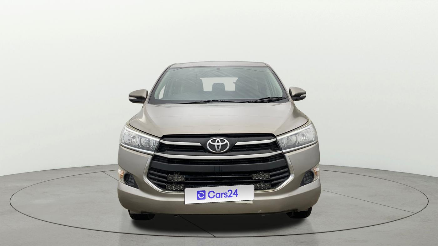 2016 Toyota Innova Crysta 2.7 GX 8 STR, Petrol, Manual, 63,930 km, Front