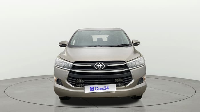 2016 Toyota Innova Crysta 2.7 GX 8 STR, Petrol, Manual, 63,930 km, Front