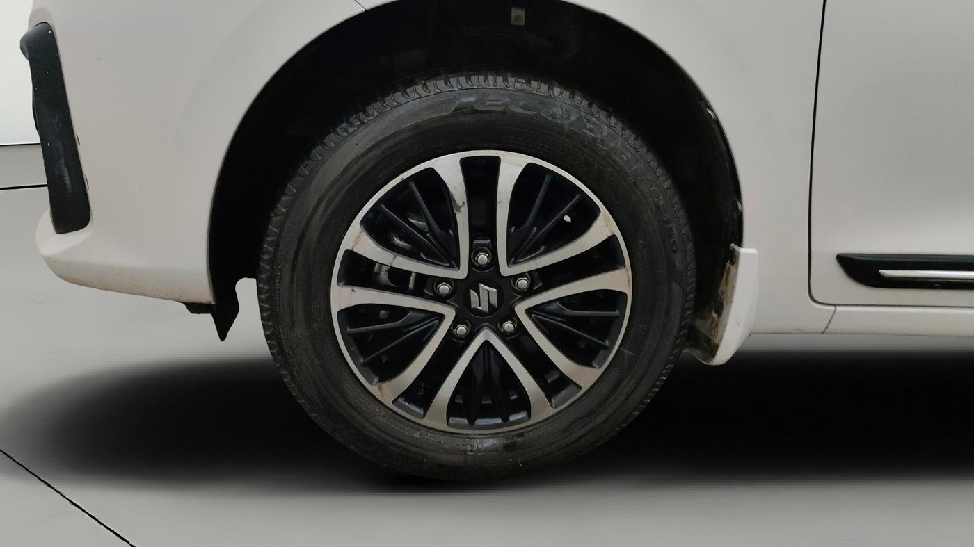 2024 Maruti Ertiga ZXI (O) CNG, CNG, Manual, 27,870 km, Left Front Wheel