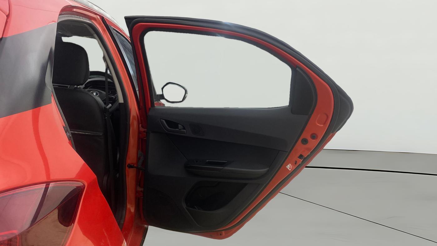 2022 Tata TIAGO NRG XZ AMT, Petrol, Automatic, 20,514 km, RHS Rear Door