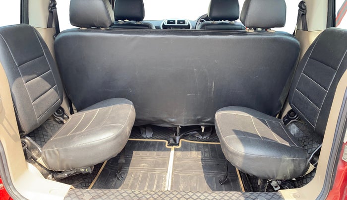 2017 Mahindra TUV300 T8, Diesel, Manual, 59,224 km, Third Seat Row ( optional )