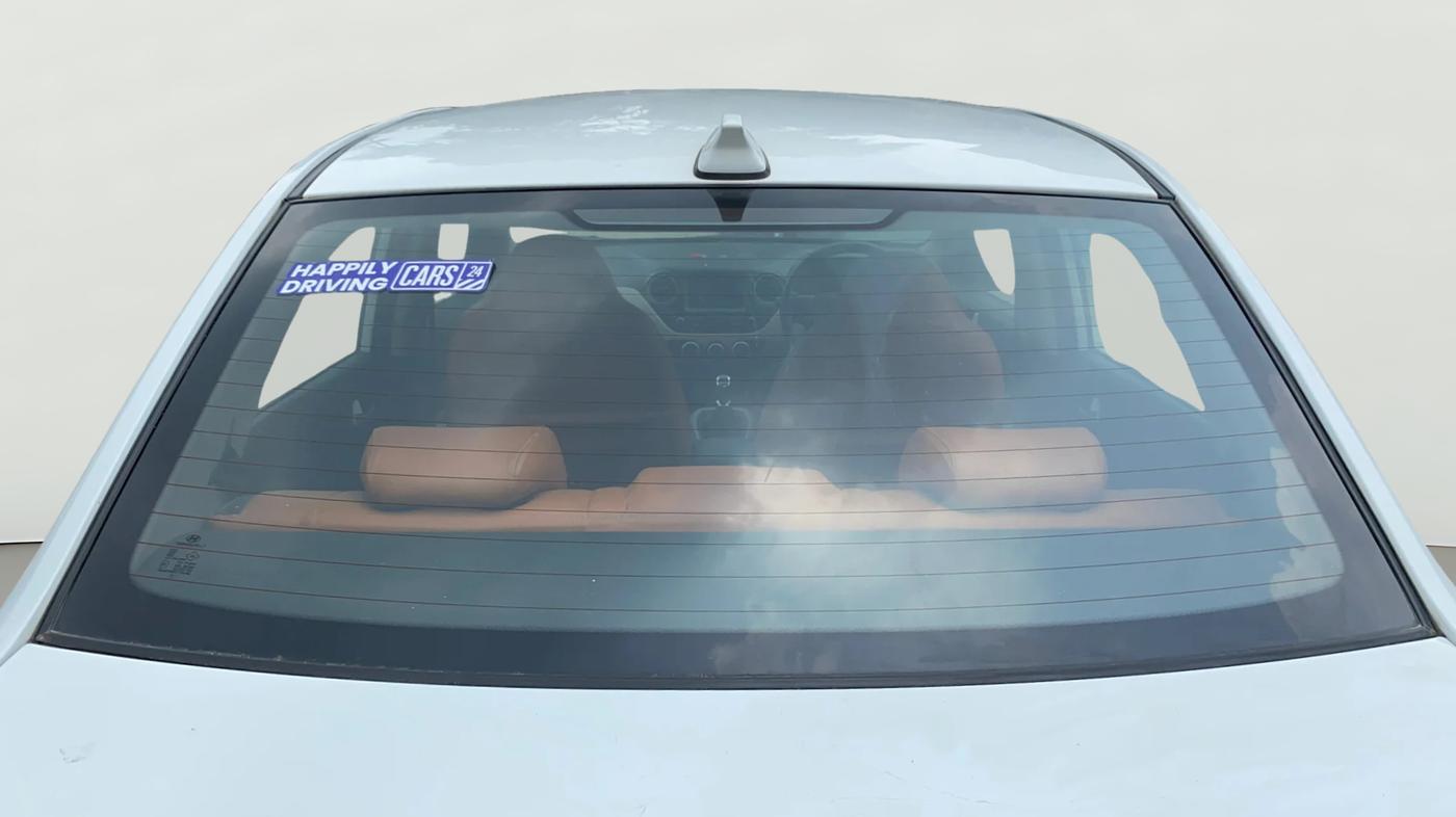 2018 Hyundai Xcent SX 1.2, Petrol, Manual, 45,000 km, Rear Windshield