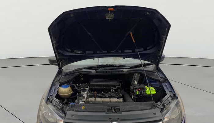2013 Volkswagen Vento HIGHLINE PETROL AT, Petrol, Automatic, 74,967 km, Open Bonet