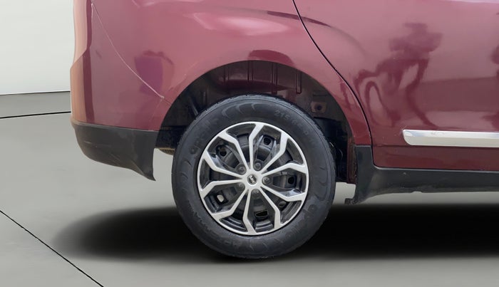 2018 Mahindra MARAZZO M4 7 STR, Diesel, Manual, 1,09,601 km, Right Rear Wheel