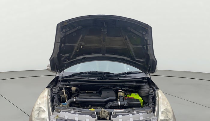 2015 Maruti Swift ZDI, Diesel, Manual, 1,49,958 km, Open Bonet