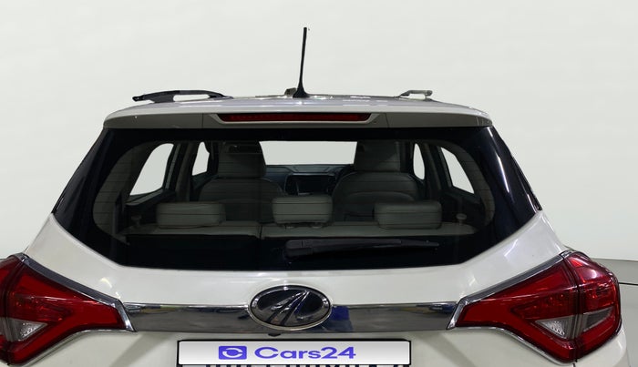 2022 Mahindra XUV300 W8 (O) 1.2 PETROL, Petrol, Manual, 73,373 km, Rear Windshield