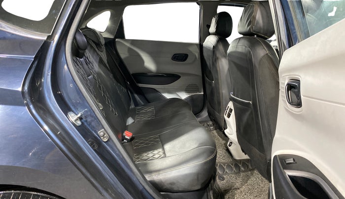 2025 Hyundai NEW I20 ASTA 1.2 MT, Petrol, Manual, 49,110 km, Right Side Rear Door Cabin