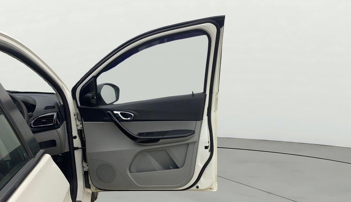 2020 Tata Tiago XZ PLUS PETROL, Petrol, Manual, 39,409 km, RHS Front Door